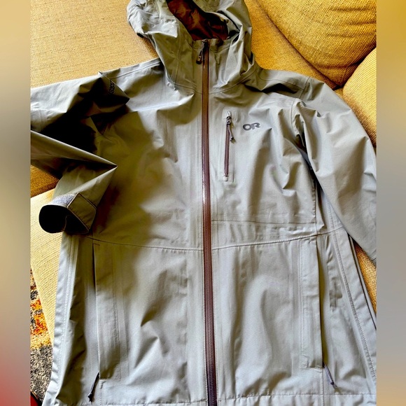 Worn Once! Outdoor Research Women’s Aspire II Gortex Raincoat Jacket Nimbus S - Picture 6 of 8